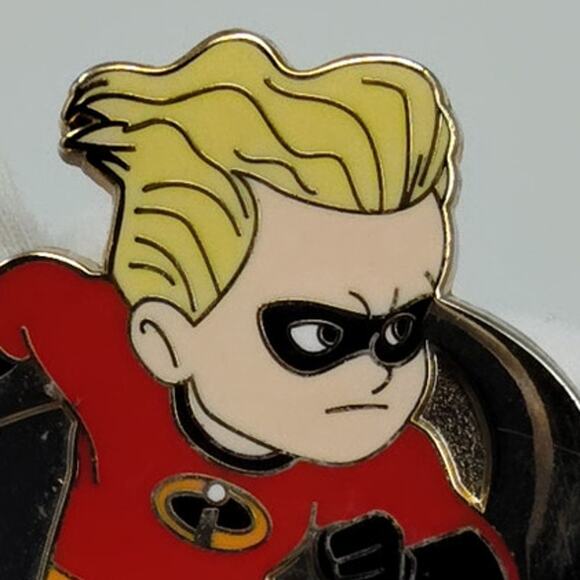 Disney Pixar Incredibles Enamel Pin Dash - Picture 2 of 7